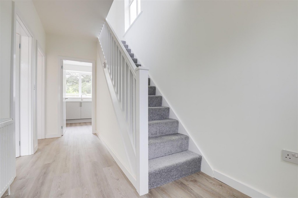 Breckhill Road, Woodthorpe, Nottingham, NG5 4GP