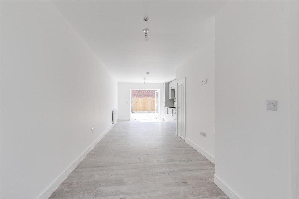 Merchant Street, Bulwell, Nottinghamshire, NG6 8GT