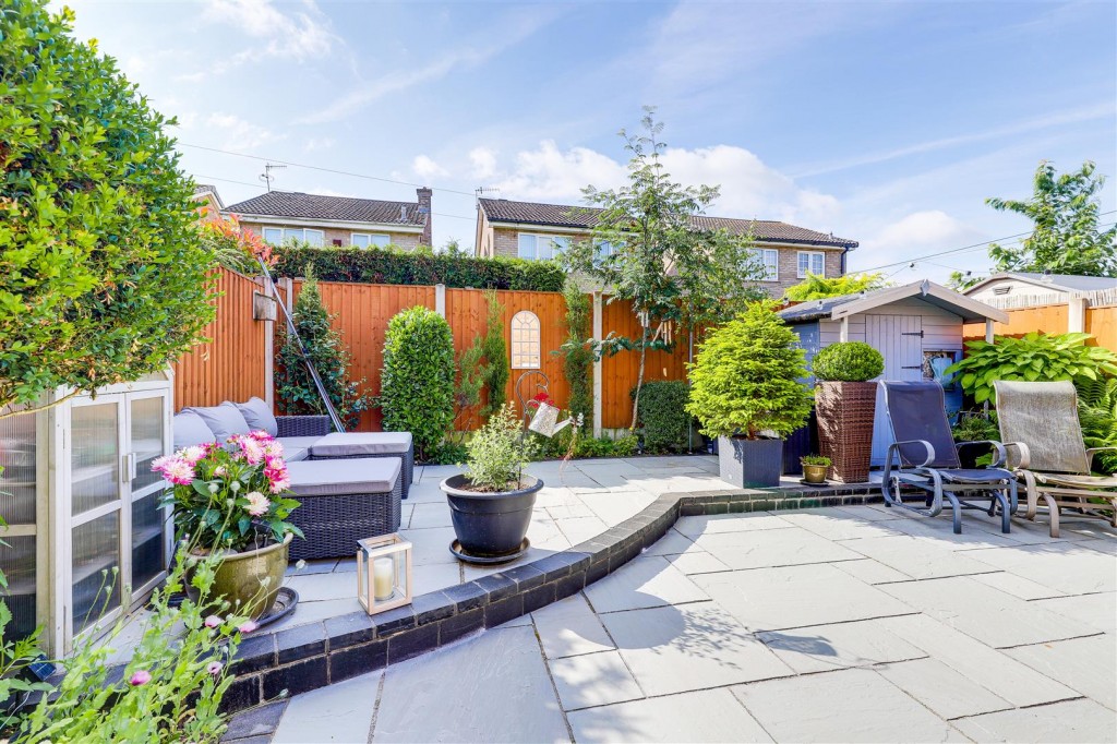 Fairway Drive, Bulwell, Nottinghamshire, NG6 9LH