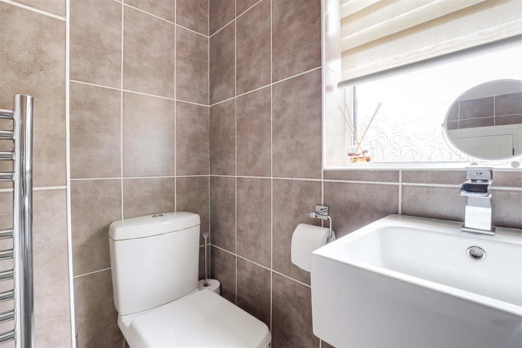 Nottingham Road, Daybrook, Nottinghamshire, NG5 6JQ
