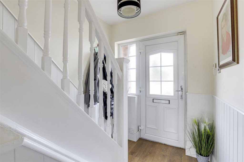 Nottingham Road, Daybrook, Nottinghamshire, NG5 6JQ