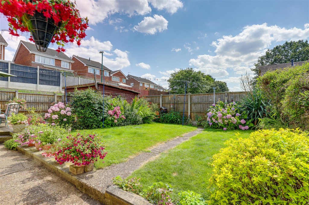Tenter Close, Top Valley, Nottinghamshire, NG5 9HY