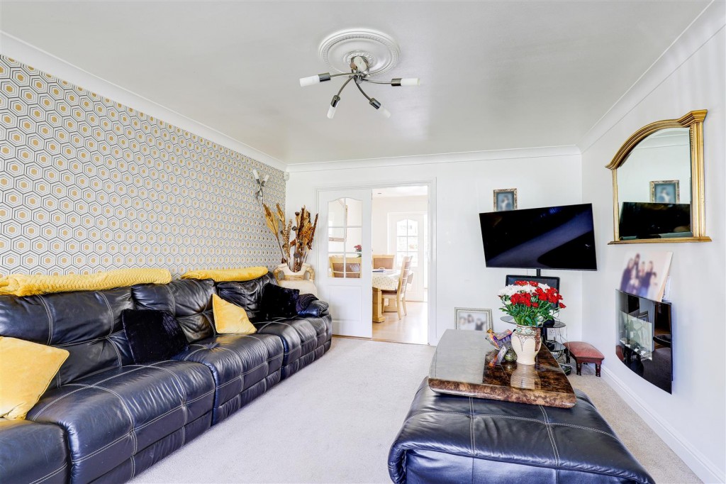 Tenter Close, Top Valley, Nottinghamshire, NG5 9HY