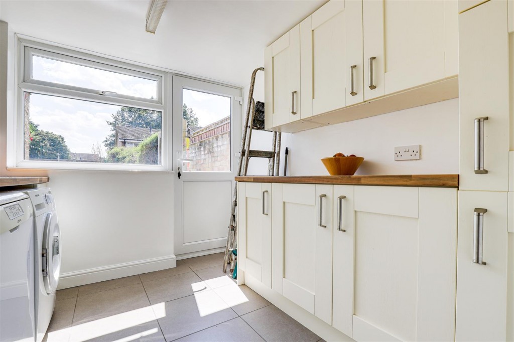 Tenter Close, Top Valley, Nottinghamshire, NG5 9HY