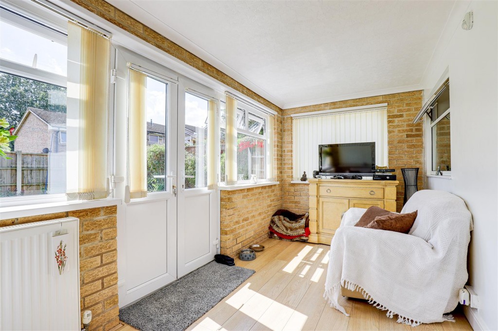 Tenter Close, Top Valley, Nottinghamshire, NG5 9HY