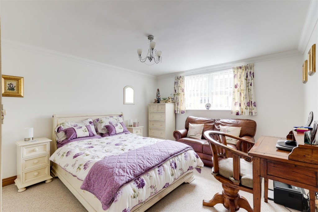 Nursery Gardens, Lowdham, Nottinghamshire, NG14 7WB