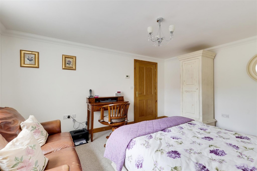 Nursery Gardens, Lowdham, Nottinghamshire, NG14 7WB