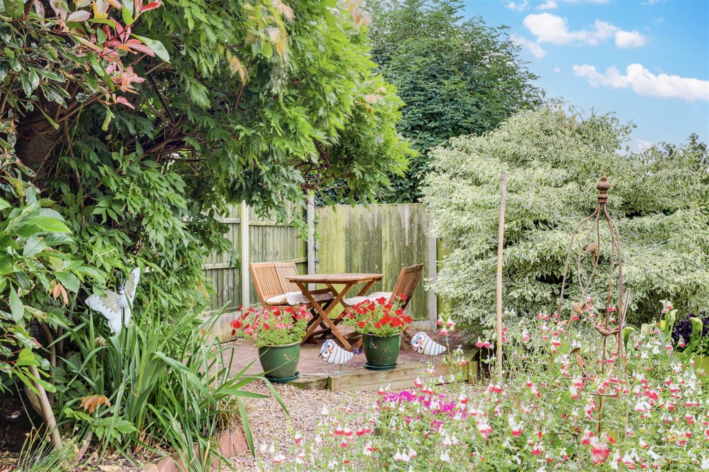 Nursery Gardens, Lowdham, Nottinghamshire, NG14 7WB