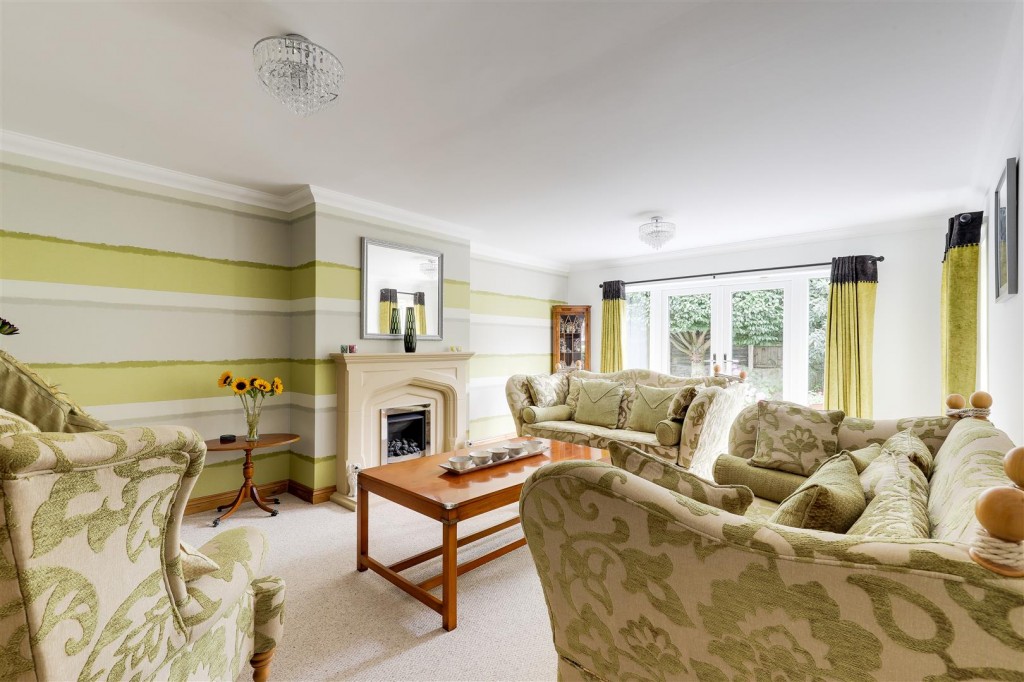 Nursery Gardens, Lowdham, Nottinghamshire, NG14 7WB