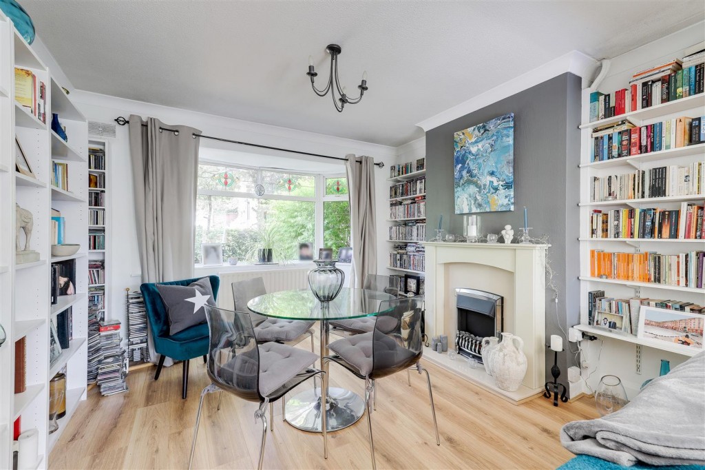 Glendon Drive, Sherwood, Nottinghamshire, NG5 1FN