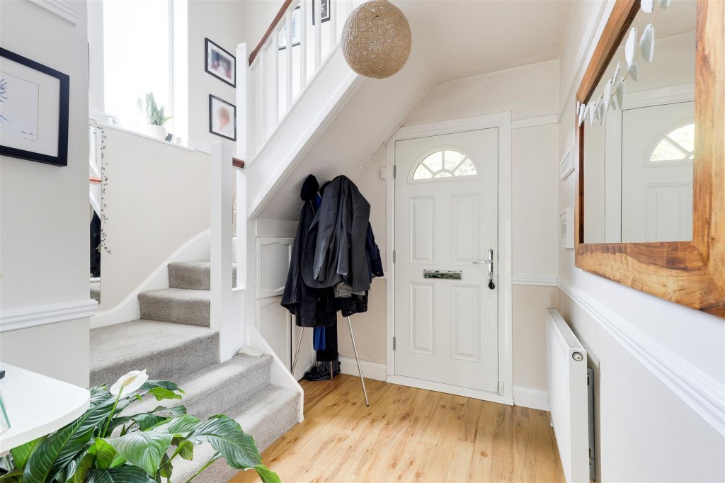 Glendon Drive, Sherwood, Nottinghamshire, NG5 1FN