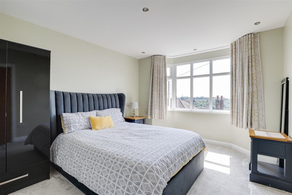 Barnet Road, Bakersfield, Nottinghamshire, NG3 7AQ