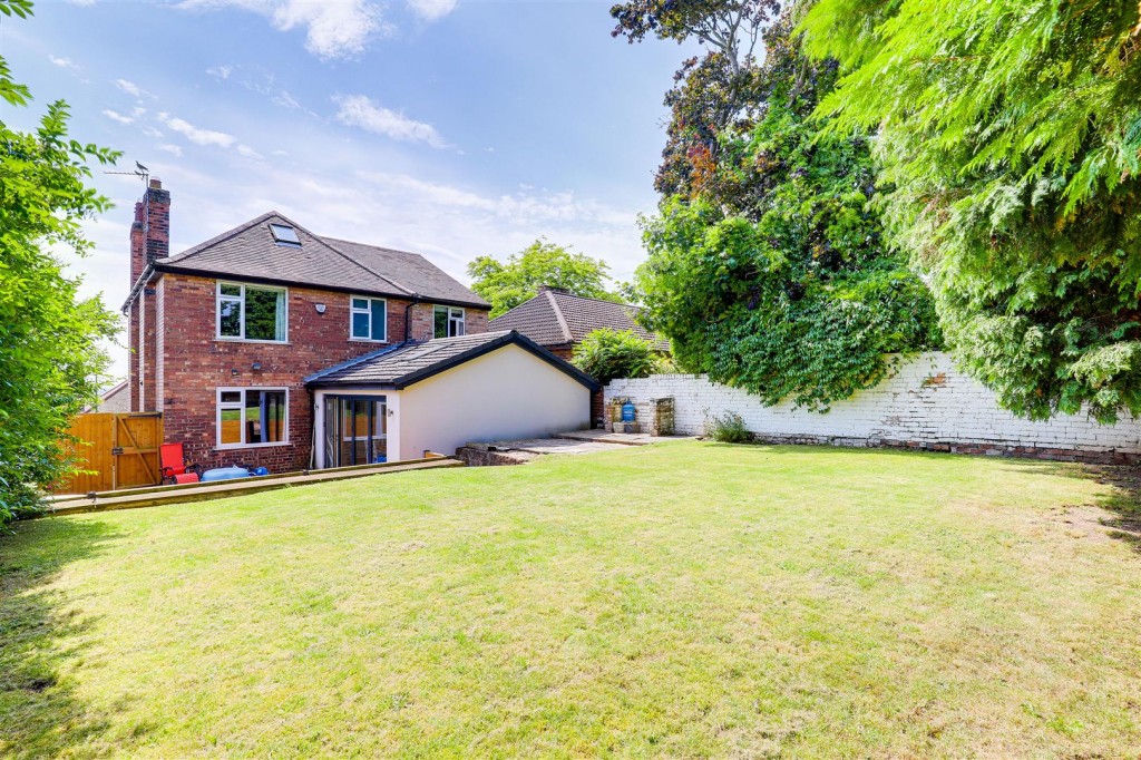 Barnet Road, Bakersfield, Nottinghamshire, NG3 7AQ