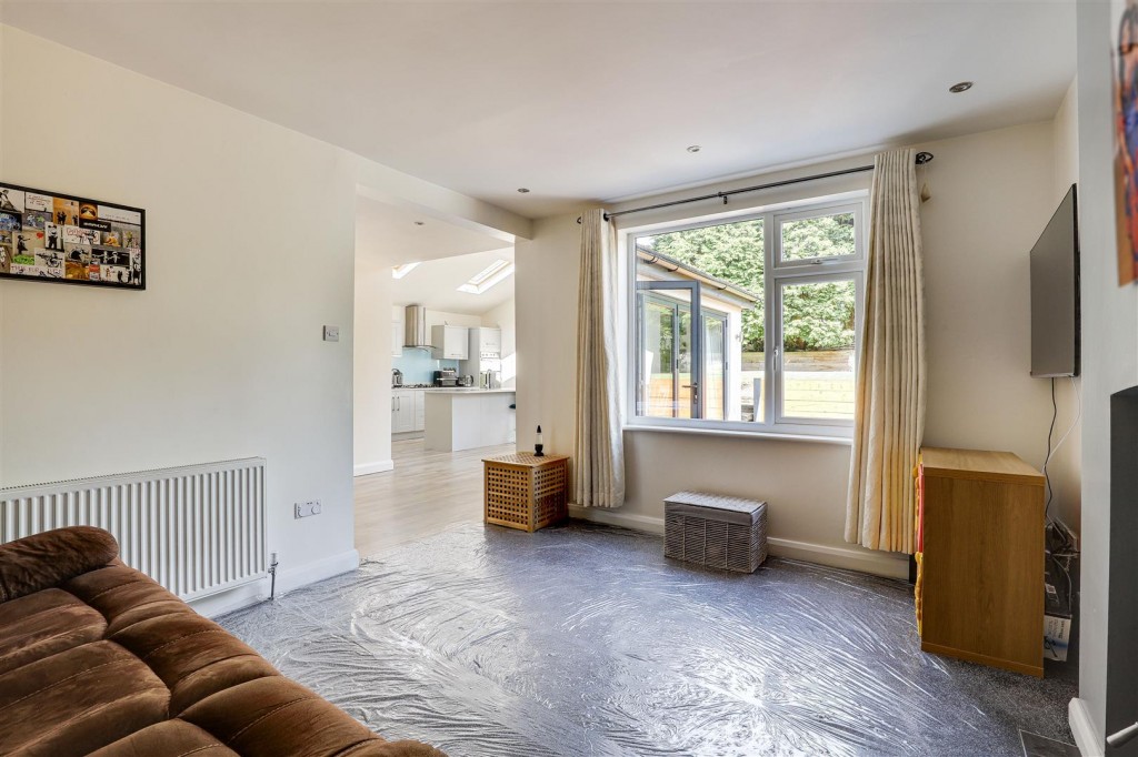 Barnet Road, Bakersfield, Nottinghamshire, NG3 7AQ