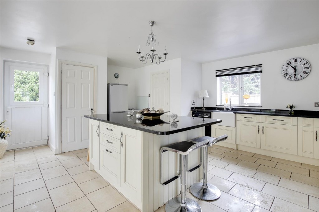 Flawforth Lane, Ruddington, Nottinghamshire, NG11 6NG