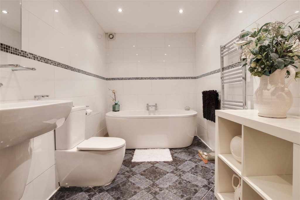 Flawforth Lane, Ruddington, Nottinghamshire, NG11 6NG