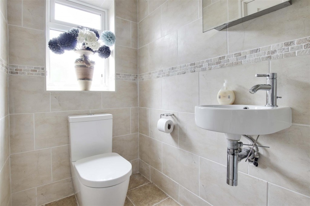 Flawforth Lane, Ruddington, Nottinghamshire, NG11 6NG