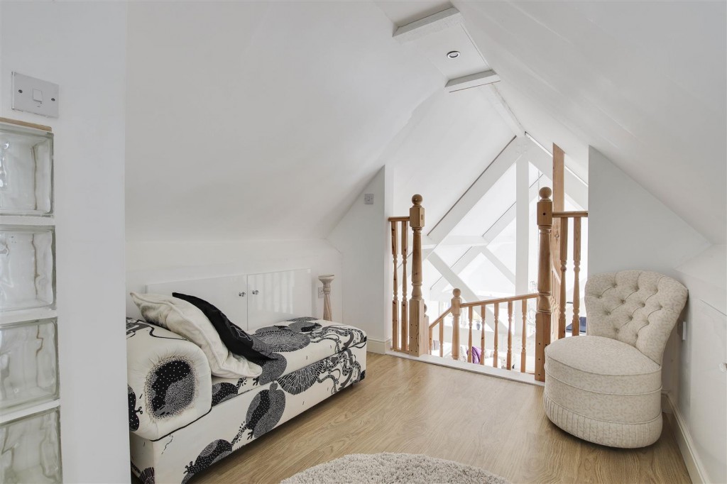 Flawforth Lane, Ruddington, Nottinghamshire, NG11 6NG