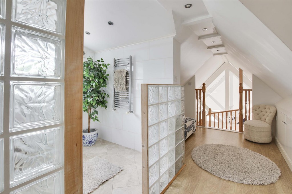 Flawforth Lane, Ruddington, Nottinghamshire, NG11 6NG