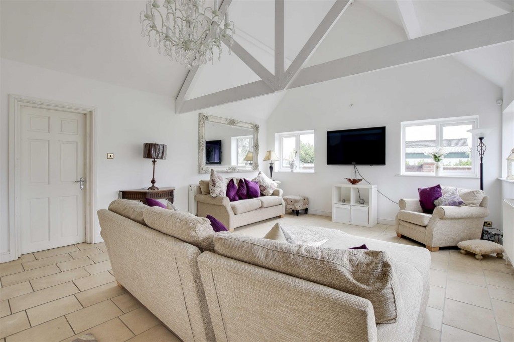 Flawforth Lane, Ruddington, Nottinghamshire, NG11 6NG