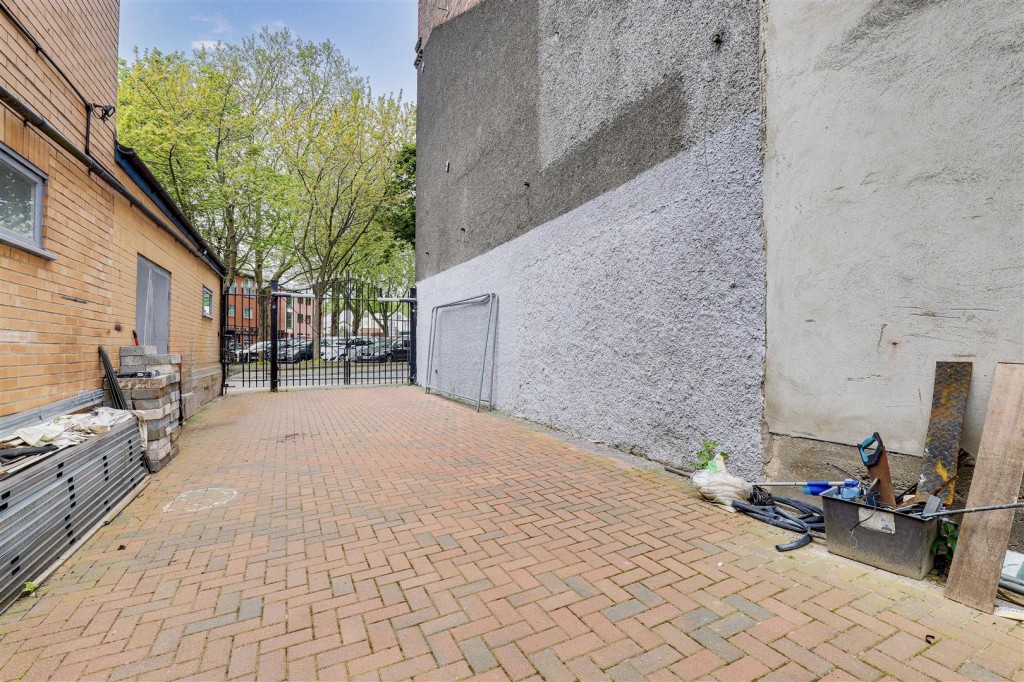 Carlton Road, Sneinton, Nottinghamshire, NG3 2DG