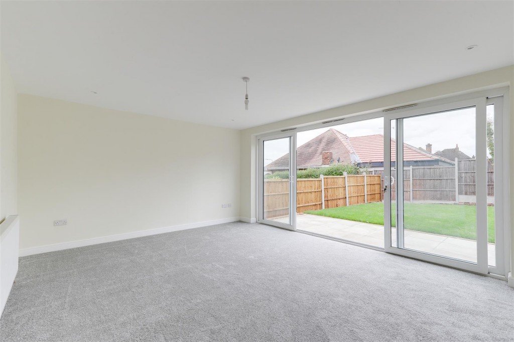 Woodland Close, Radcliffe-On-Trent, Nottinghamshire, NG12 2HZ