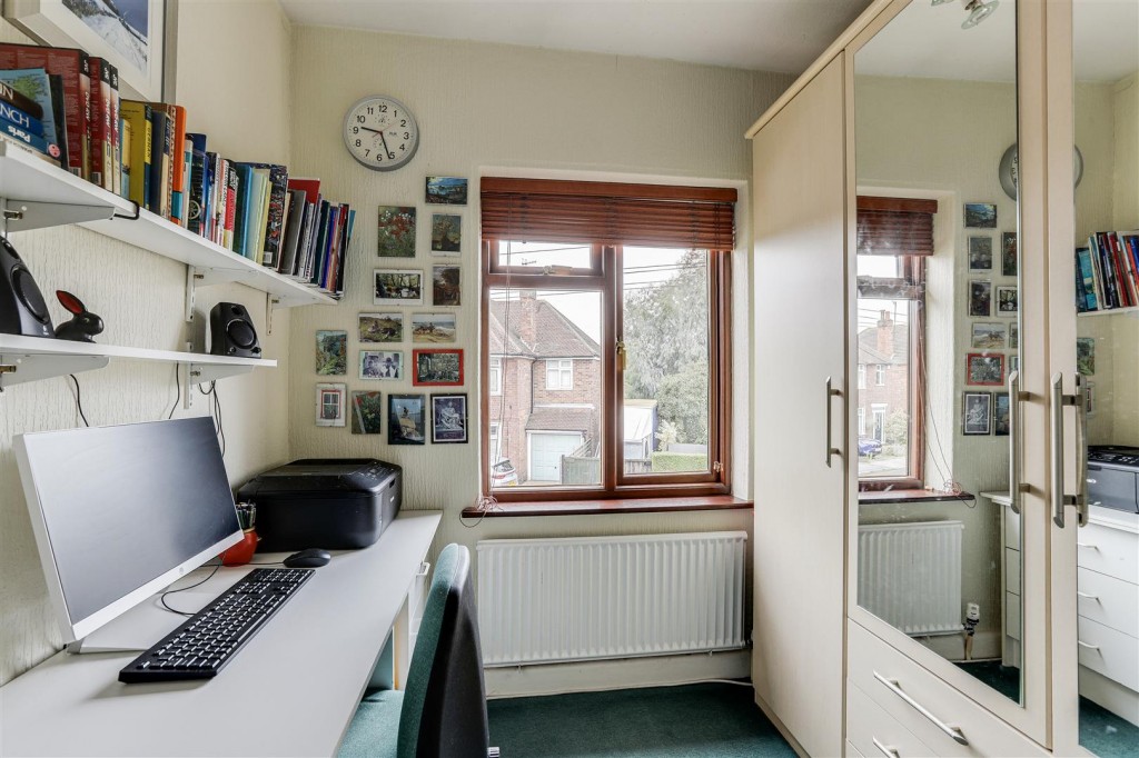 Valmont Road, Bramcote, Nottinghamshire, NG9 3JL