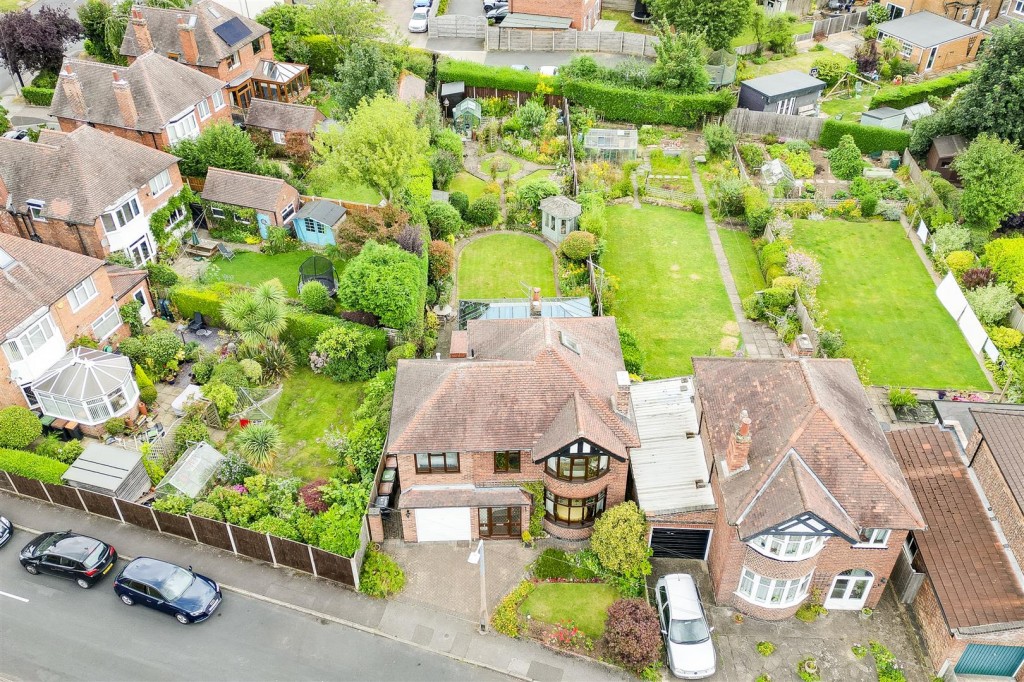 Valmont Road, Bramcote, Nottinghamshire, NG9 3JL