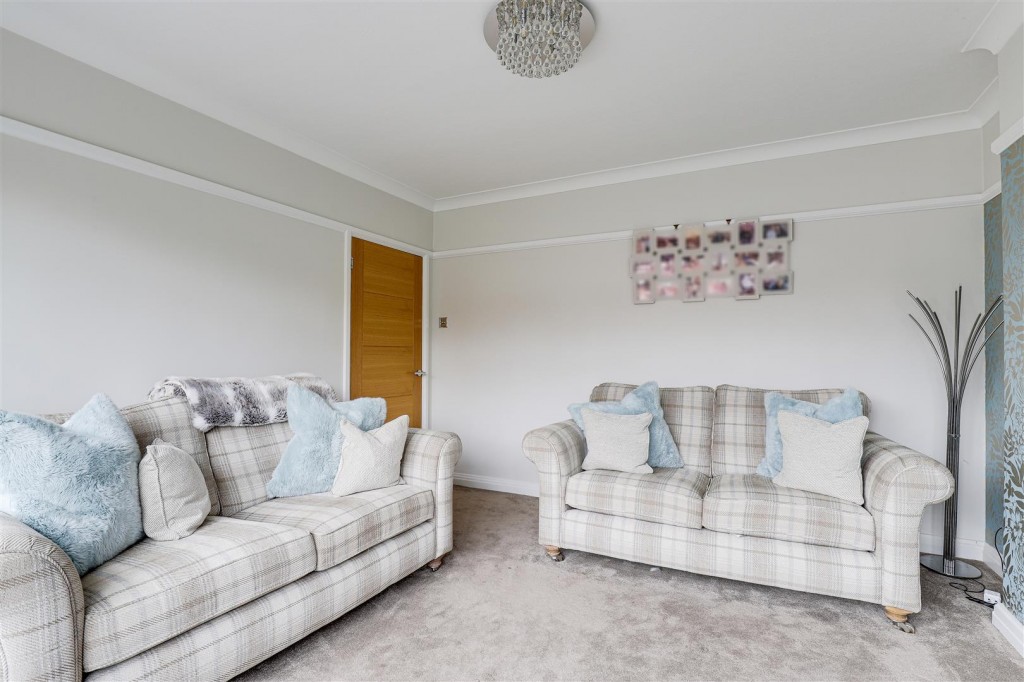 Aspley Park Drive, Aspley, Nottinghamshire, NG8 3EG