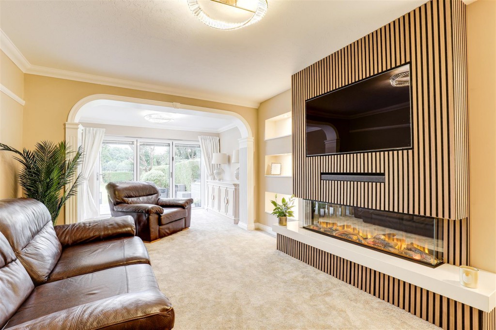 Aspley Park Drive, Aspley, Nottinghamshire, NG8 3EG
