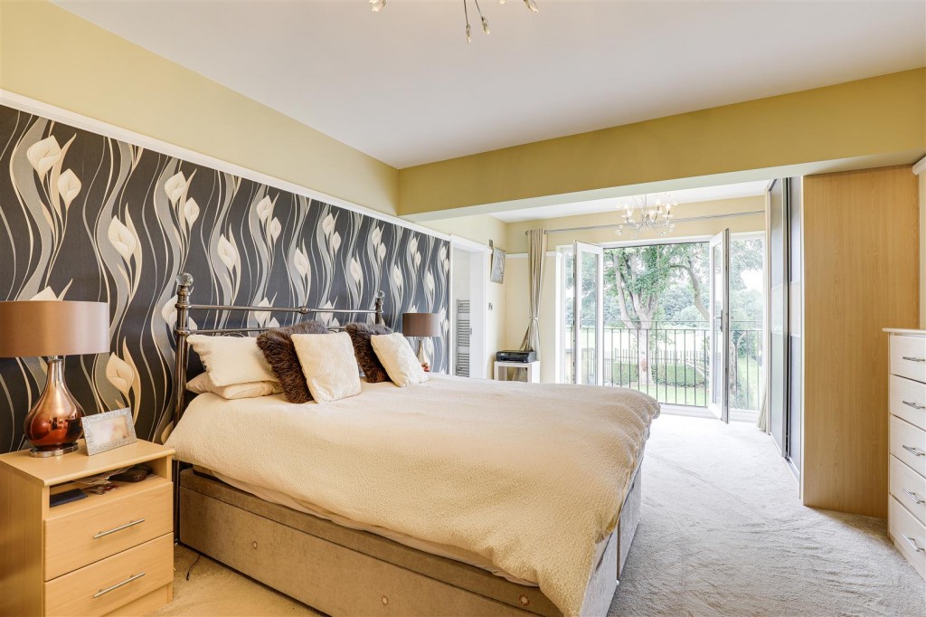 Aspley Park Drive, Aspley, Nottinghamshire, NG8 3EG