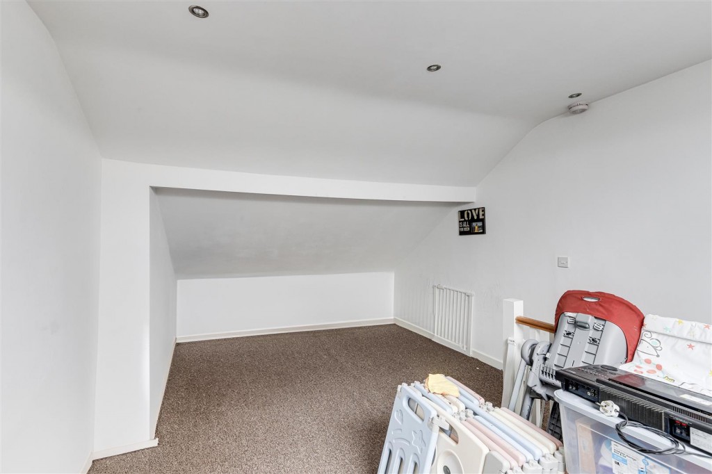 Broomhill Road, Bulwell, Nottinghamshire, NG6 9GW