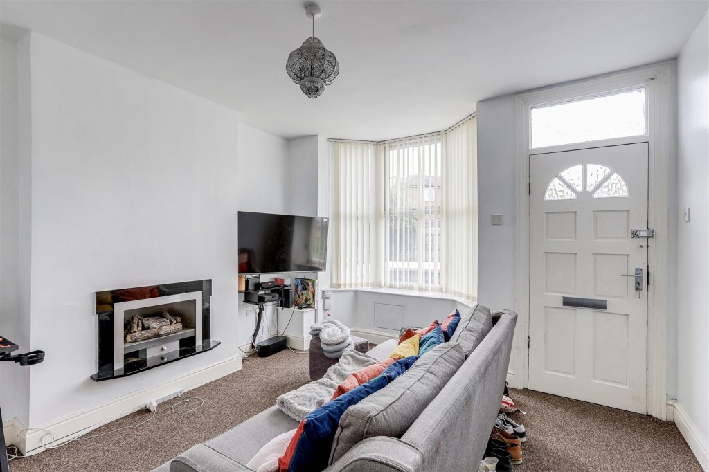 Broomhill Road, Bulwell, Nottinghamshire, NG6 9GW