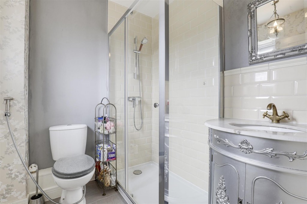 Chalfont Drive, Beechdale, Nottinghamshire, NG8 3LS