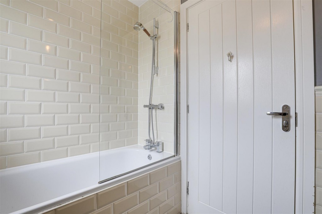 Chalfont Drive, Beechdale, Nottinghamshire, NG8 3LS