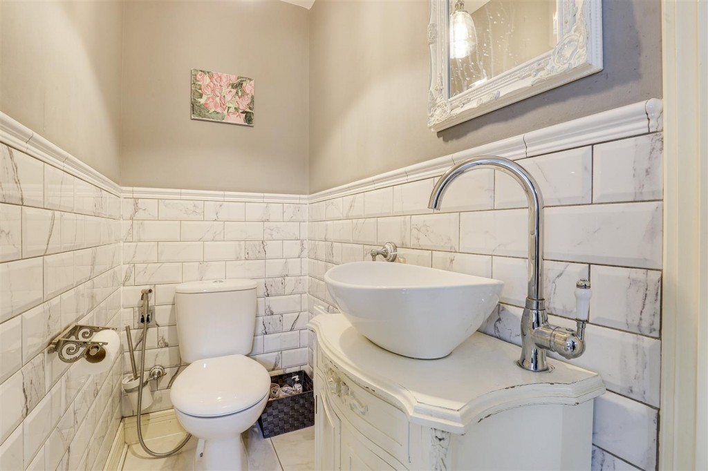 Chalfont Drive, Beechdale, Nottinghamshire, NG8 3LS
