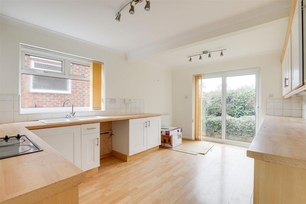 Westcliffe Avenue, Gedling, Nottinghamshire, NG4 4HQ