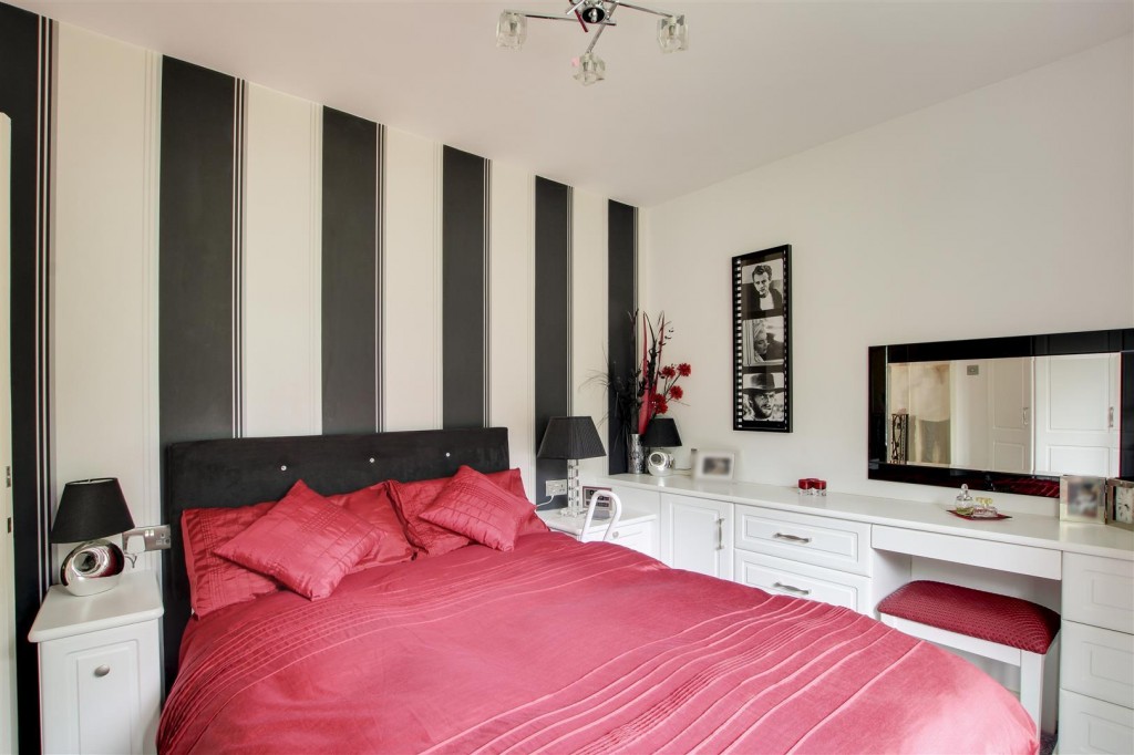 Cambridge Gardens, Woodthorpe, Nottinghamshire, NG5 4NS
