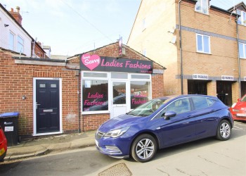 Watnall Road, Hucknall, Nottinghamshire, NG15 7NH
