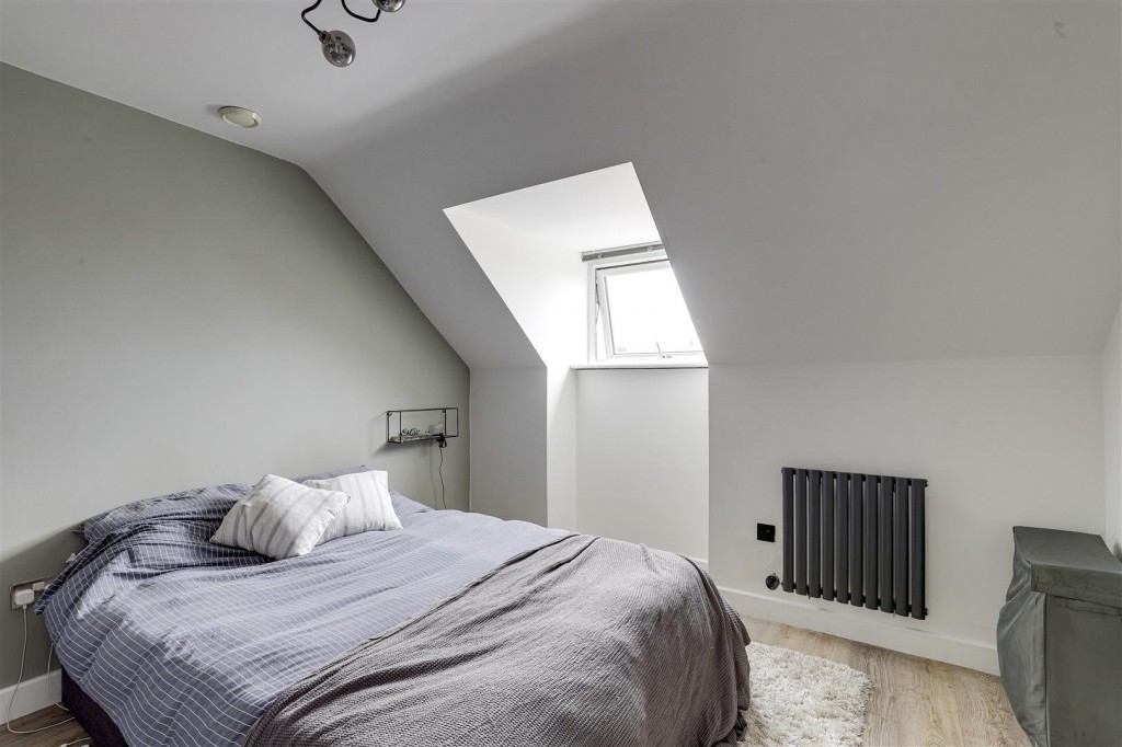 Plains Road, Mapperley, Nottinghamshire, NG3 5LE