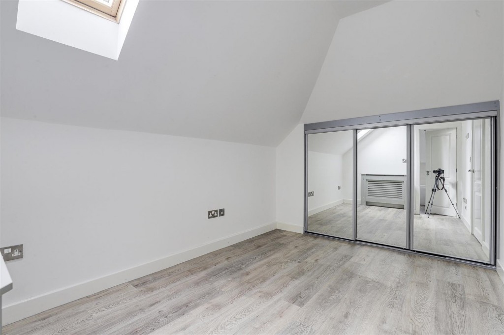 Plains Road, Mapperley, Nottinghamshire, NG3 5LE