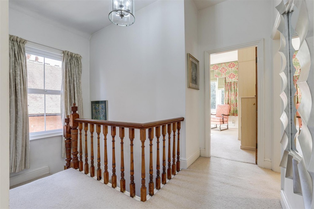 Langtry Grove, New Basford, Nottinghamshire, NG7 7AX
