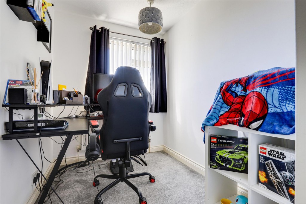 Milford Drive, Bakersfield, Nottinghamshire, NG3 7HB