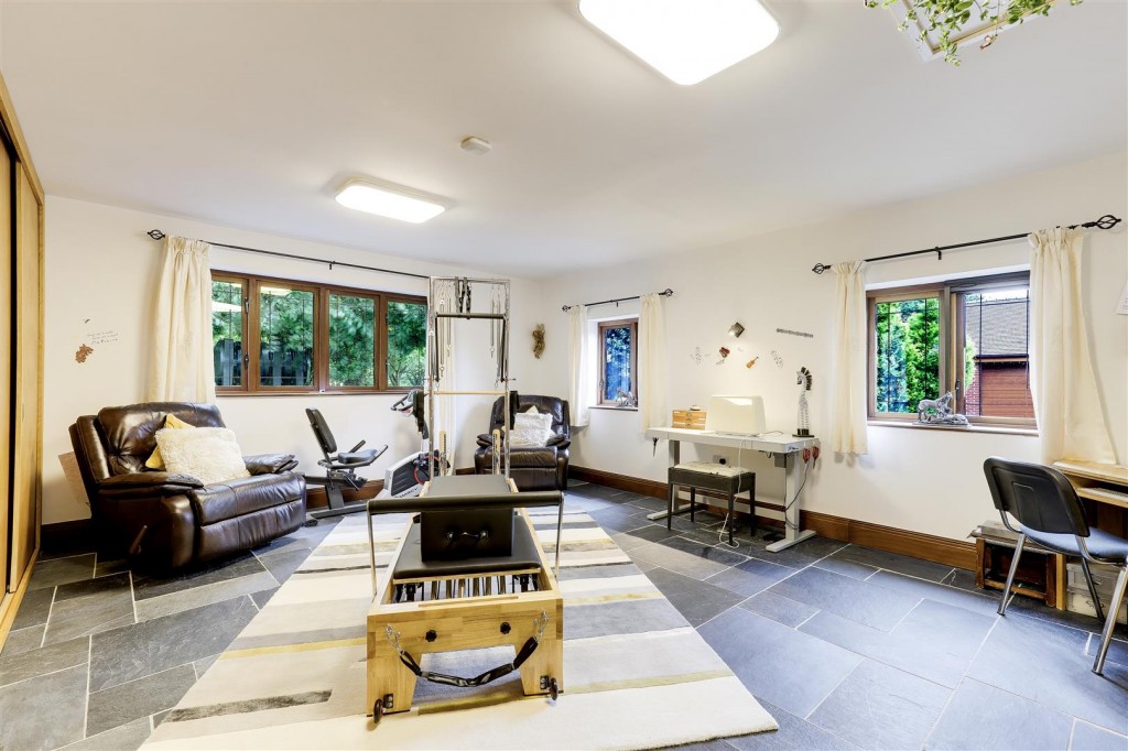 Mansell Park, Hulland Village, Ashbourne, Derbyshire, DE6 3ER