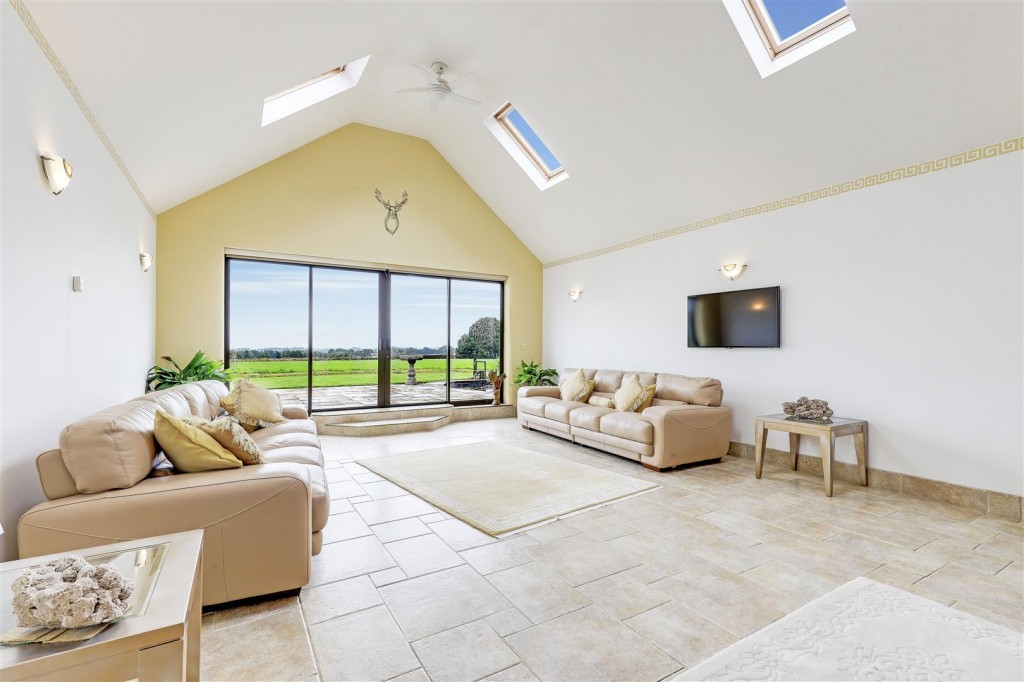 Mansell Park, Hulland Village, Ashbourne, Derbyshire, DE6 3ER