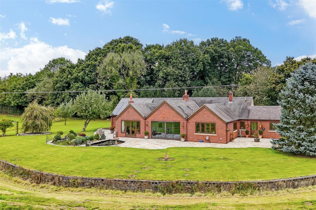 Mansell Park, Hulland Village, Ashbourne, Derbyshire, DE6 3ER