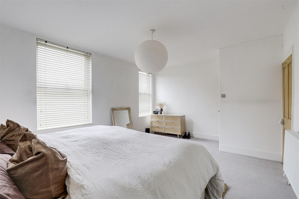Porchester Road, Mapperley, Nottinghamshire, NG3 6GR