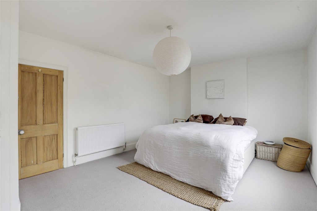 Porchester Road, Mapperley, Nottinghamshire, NG3 6GR