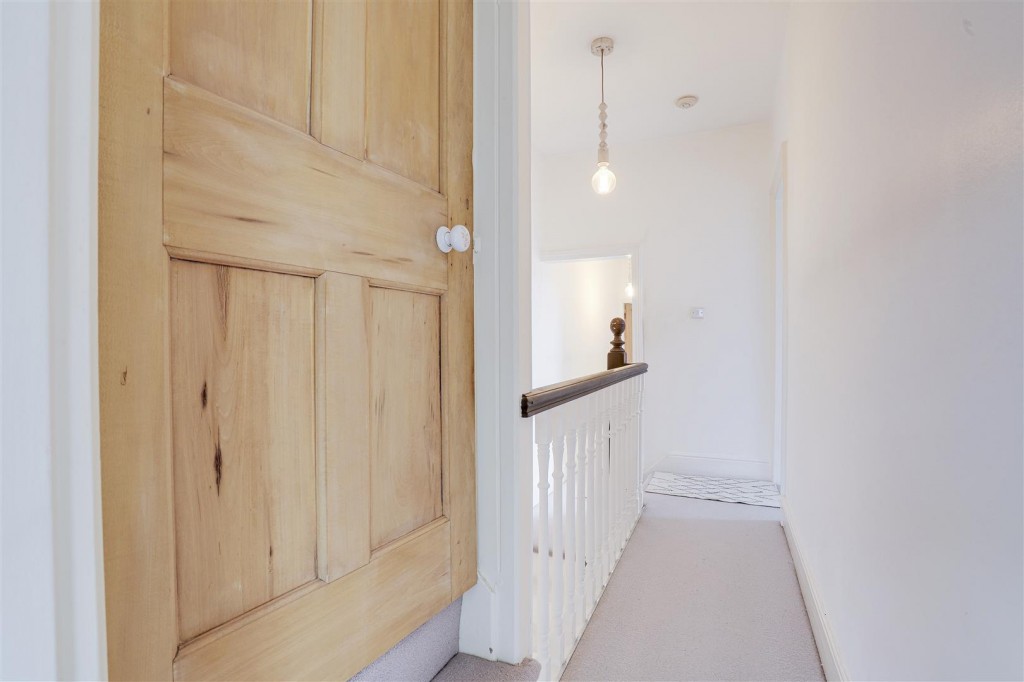 Porchester Road, Mapperley, Nottinghamshire, NG3 6GR