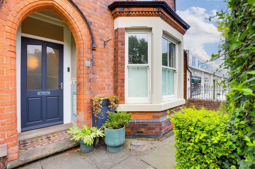Porchester Road, Mapperley, Nottinghamshire, NG3 6GR